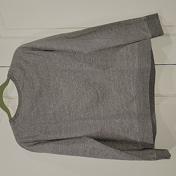 Lot of 3 Old Navy Women's Crewneck Sweatshirts - Picture 9 of 14